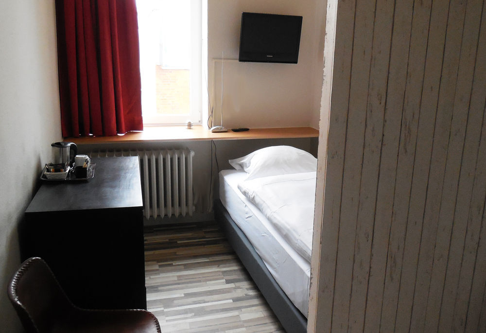 Hotel Liegeplatz 13 Kiel By Premiere Classe Екстер'єр фото