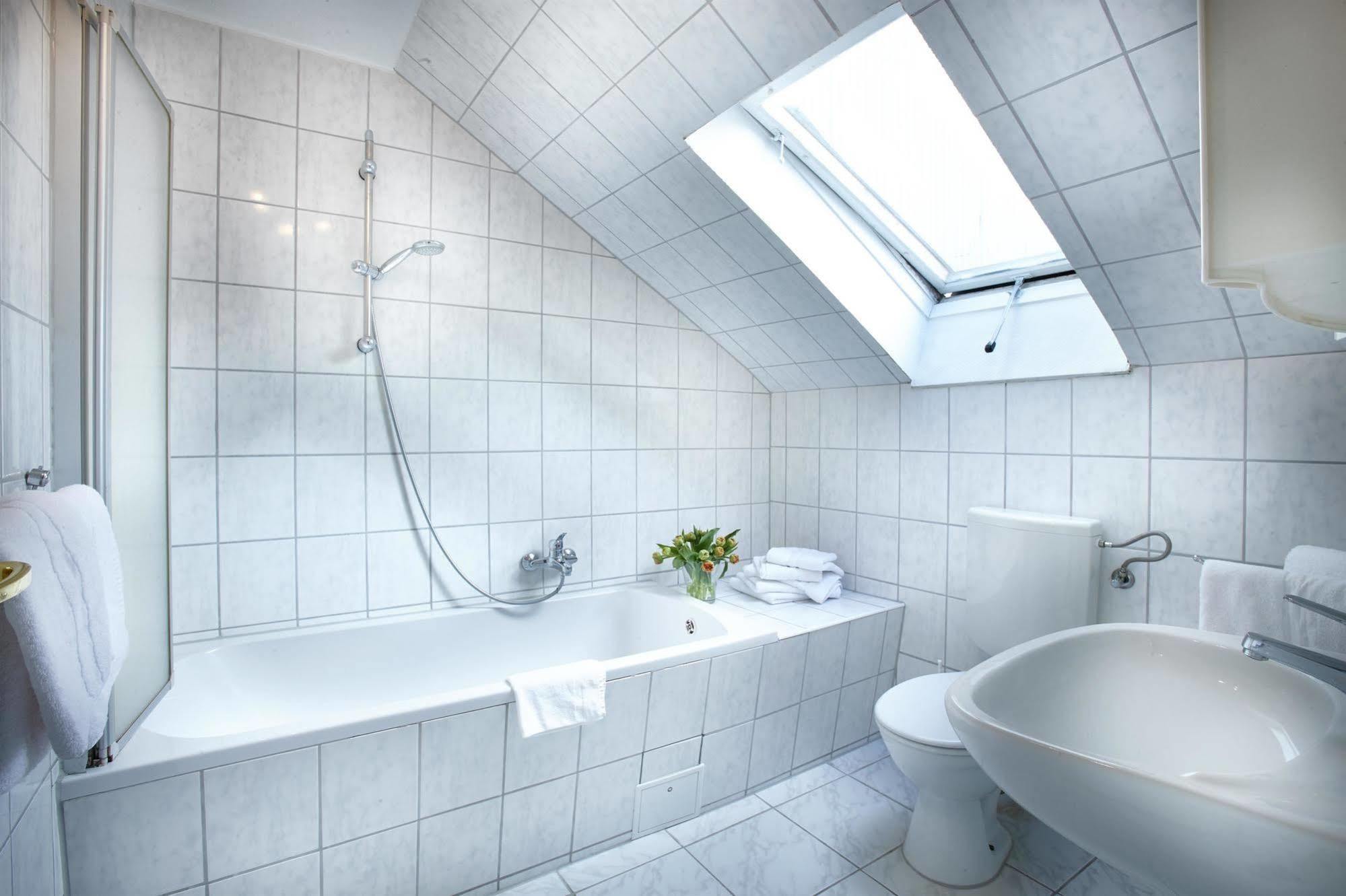 Hotel Liegeplatz 13 Kiel By Premiere Classe Екстер'єр фото